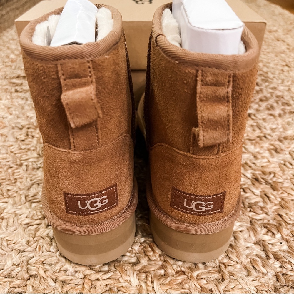 NWT UGG Classic Mini Platform Chestnut Size Y5/Women 6.5 - Picture 10 of 16